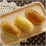 マドレーヌ　8個入り